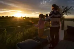 image-slider-with-thumbnail5.jpeg
